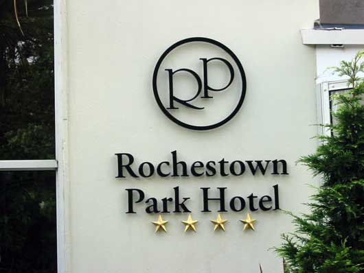 Hotels, Bars & Pubs 11